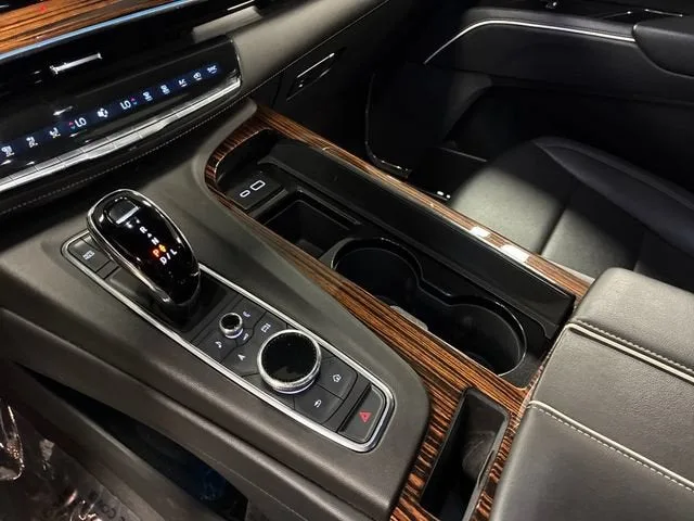 2022 Cadillac Escalade ESV Luxury photo 25