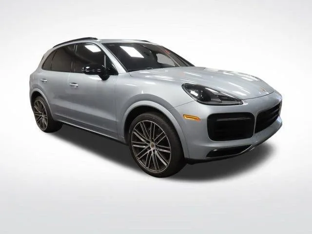 2022 Porsche Cayenne S photo 7