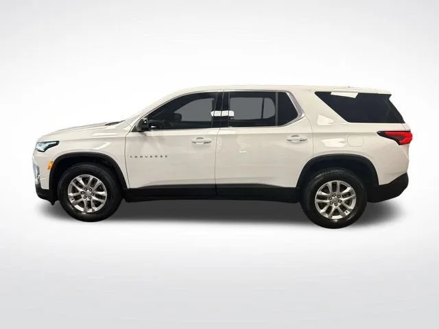 2024 Chevrolet Traverse Limited LS photo 2