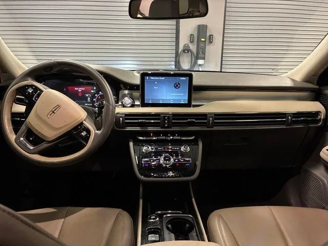 2022 Lincoln Corsair Standard photo 42