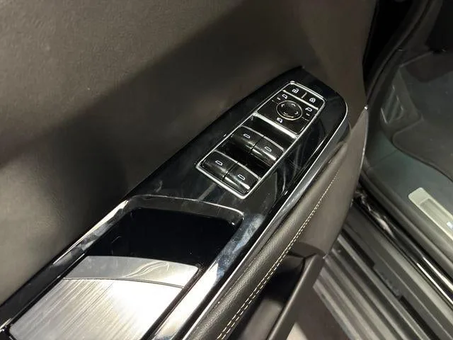 2025 Cadillac Escalade ESV Sport photo 43