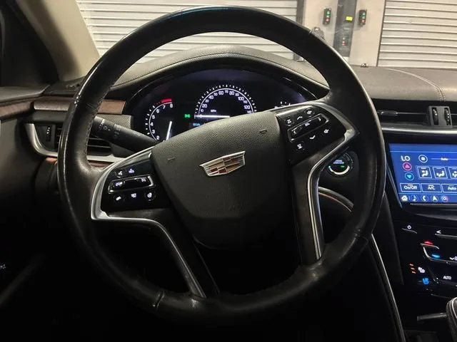 2019 Cadillac XTS Luxury photo 14