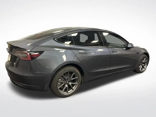 2022 Tesla Model 3 Base photo 5