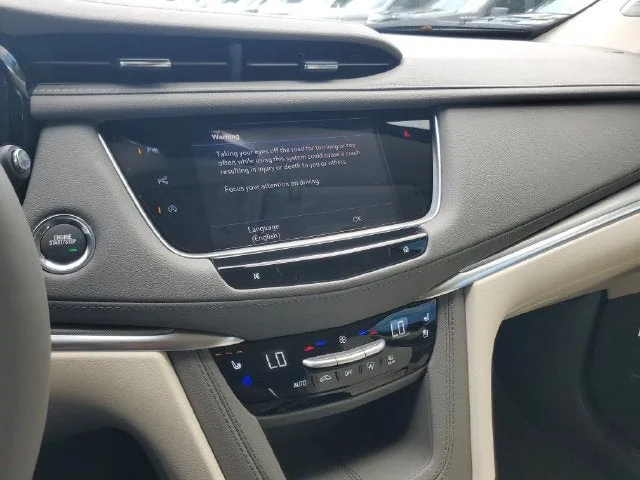 2026 Cadillac XT5 Premium Luxury photo 9