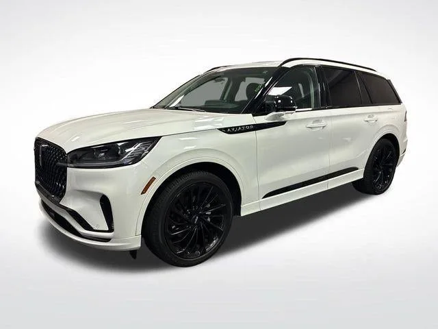 2025 Lincoln Aviator Reserve photo 32