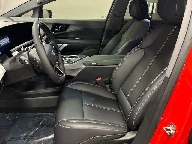 2026 Cadillac OPTIQ Sport photo 9
