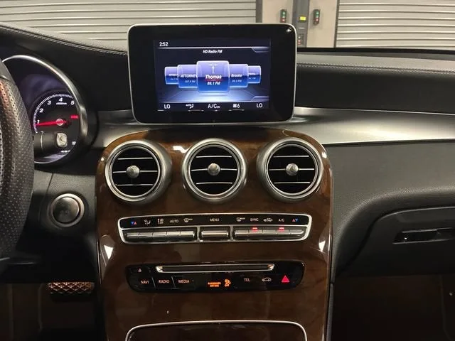 2017 Mercedes-Benz GLC GLC 300 photo 19