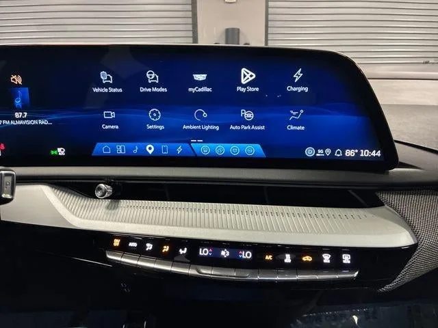 2026 Cadillac OPTIQ Sport photo 19