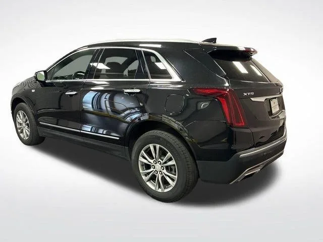 2022 Cadillac XT5 Premium Luxury photo 3