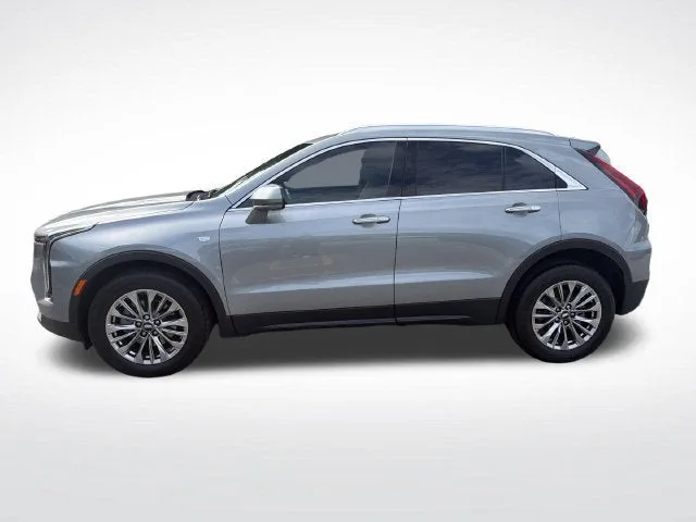 2025 Cadillac XT4 Premium Luxury photo 2