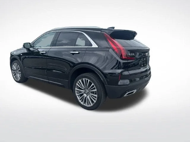 2024 Cadillac XT4 Premium Luxury photo 3