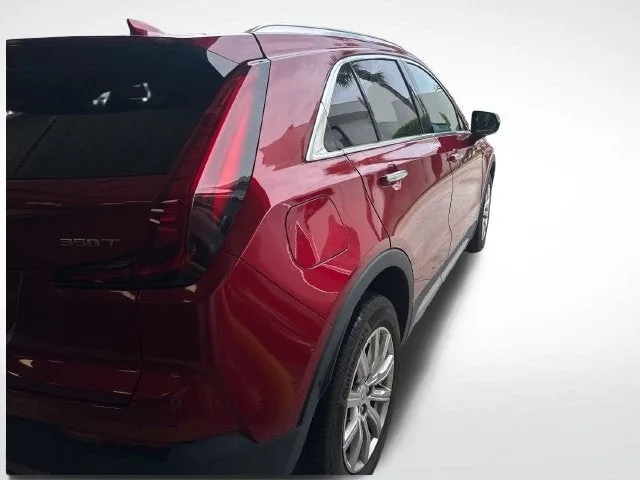 2022 Cadillac XT4 FWD Premium Luxury photo 5
