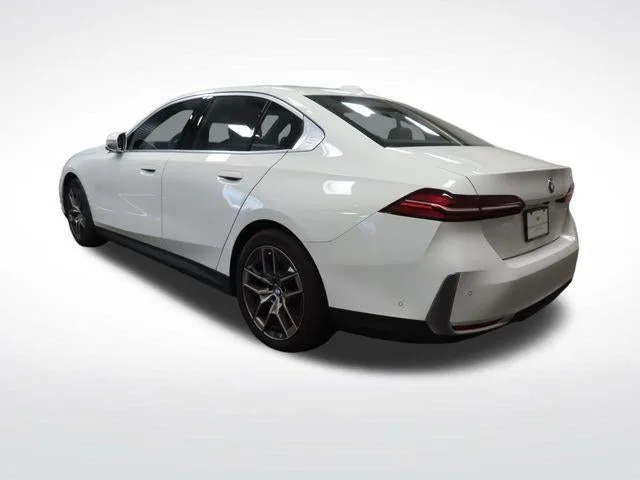 2026 BMW 5 Series 530i photo 28