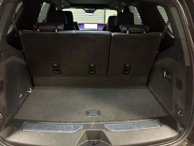 2025 Cadillac Escalade Sport photo 26