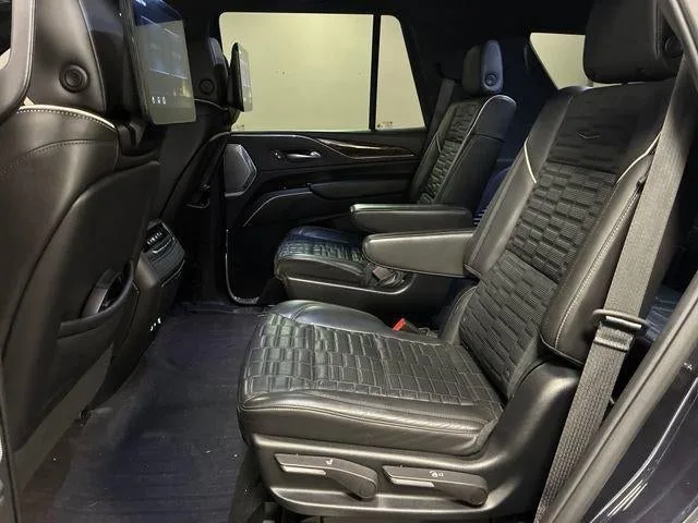 2023 Cadillac Escalade Sport Platinum photo 26