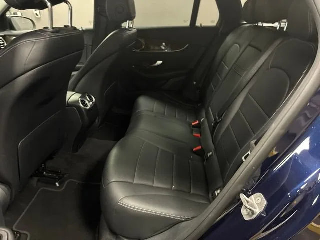 2017 Mercedes-Benz GLC GLC 300 photo 25
