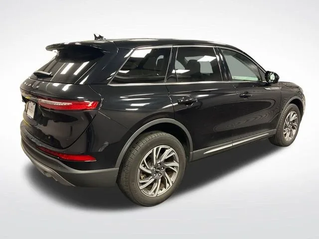 2023 Lincoln Corsair Standard photo 5