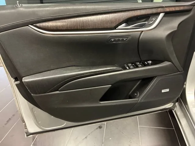 2019 Cadillac XTS Luxury photo 10
