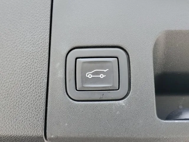 2024 Cadillac XT4 Luxury photo 10