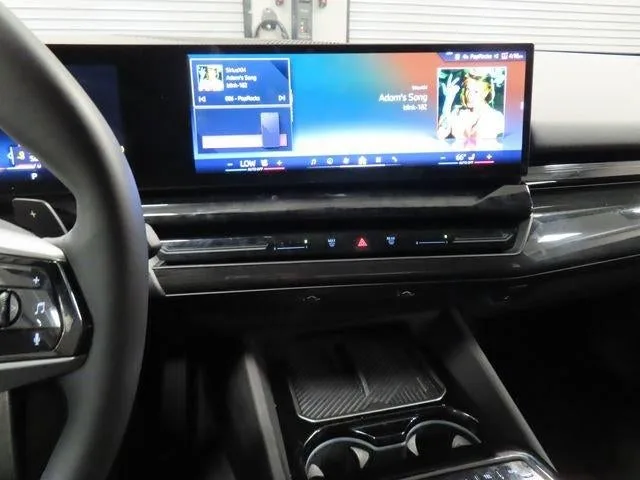 2026 BMW 5 Series 530i photo 21