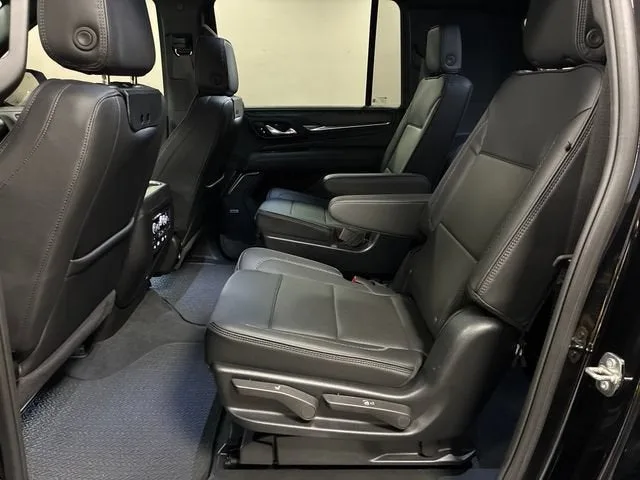 2024 GMC Yukon XL Denali photo 25