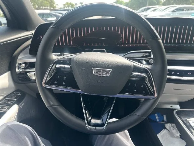 2023 Cadillac LYRIQ RWD Luxury photo 14