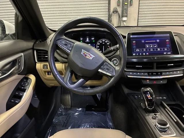 2023 Cadillac CT5 Luxury photo 13
