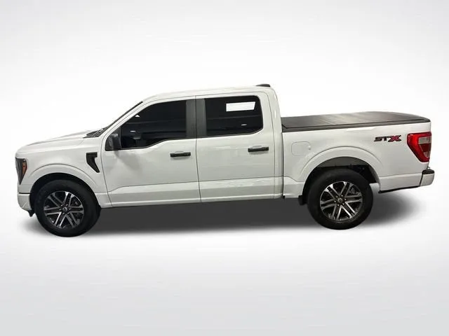 2023 Ford F-150 XL photo 2