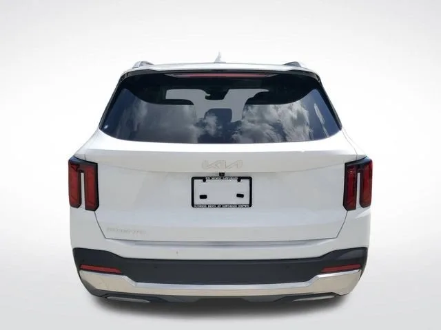 2024 Kia Sorento S photo 3
