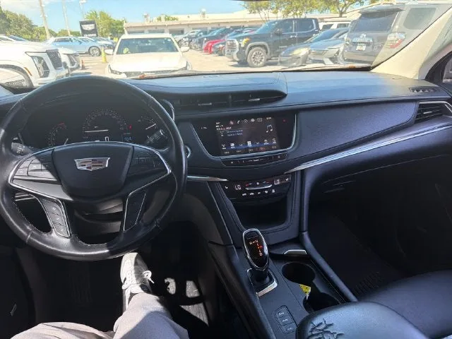 2019 Cadillac XT5 Luxury AWD photo 6