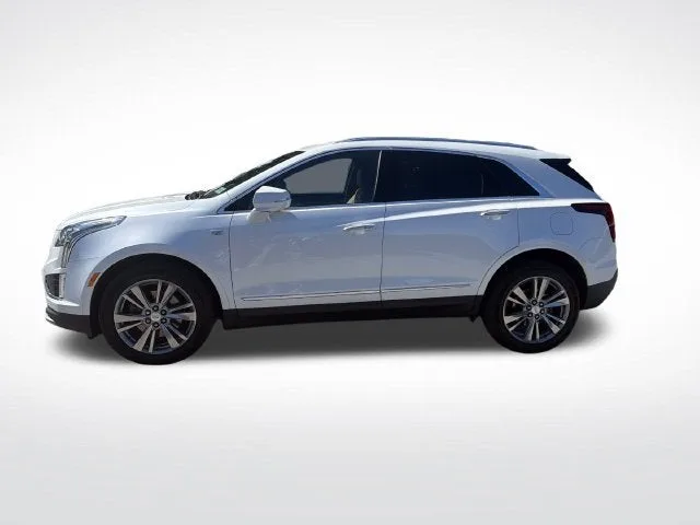 2024 Cadillac XT5 Premium Luxury photo 2