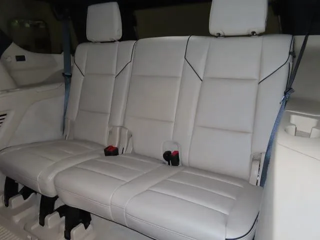 2024 Cadillac Escalade Premium Luxury photo 19