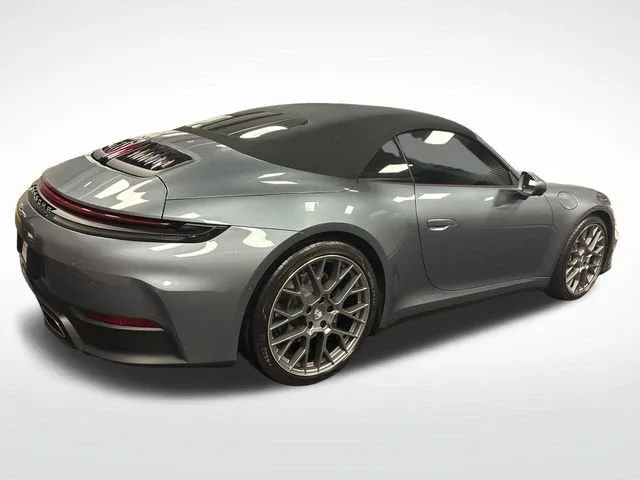 2026 Porsche 911 Carrera photo 5