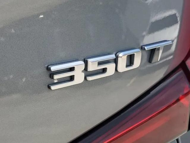 2024 Cadillac XT4 Luxury photo 8
