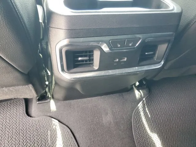 2024 GMC Sierra 2500 HD Denali photo 13