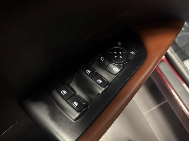 2018 Lincoln MKX Reserve photo 11