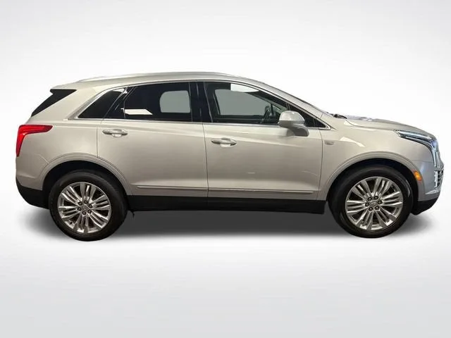 2019 Cadillac XT5 Premium Luxury FWD photo 6