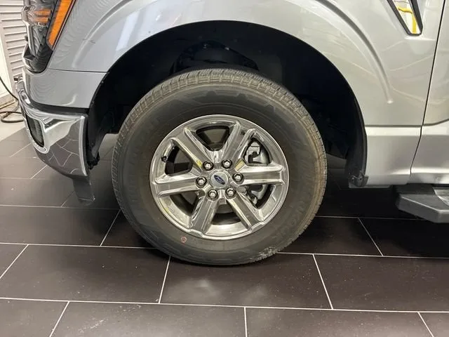 2024 Ford F-150 XLT photo 28