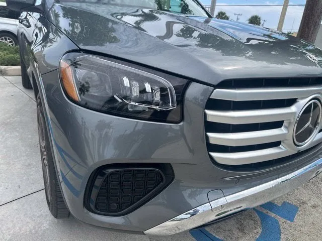 2025 Mercedes-Benz GLS GLS 450 photo 30
