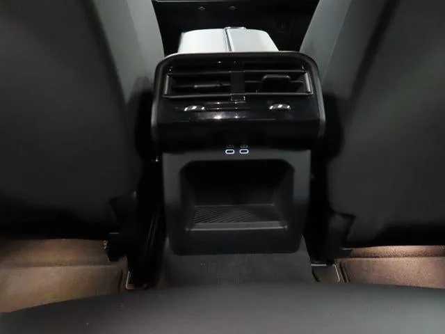 2026 BMW 5 Series 530i photo 24
