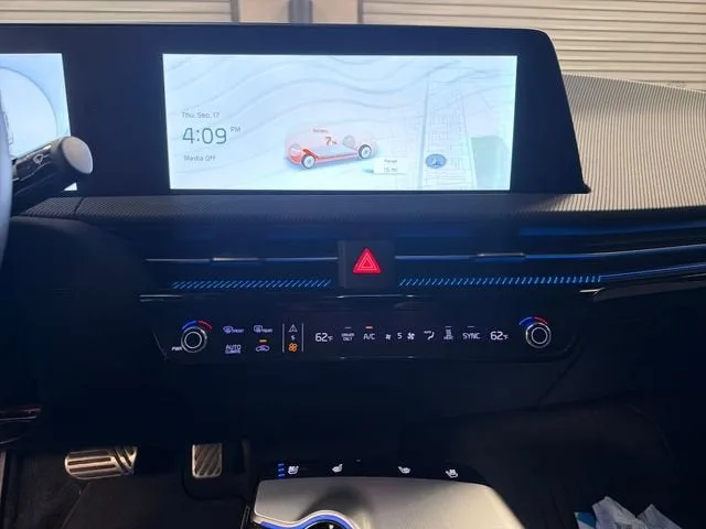 2024 Kia EV6 GT-Line photo 18