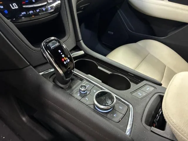 2023 Cadillac XT6 Sport photo 25