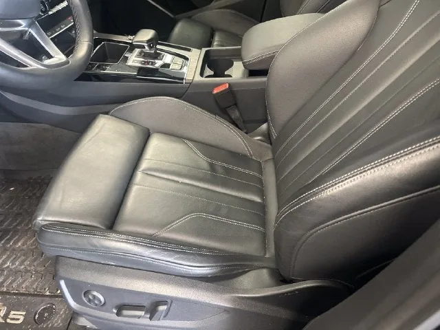 2024 Audi Q5 S line Premium photo 9