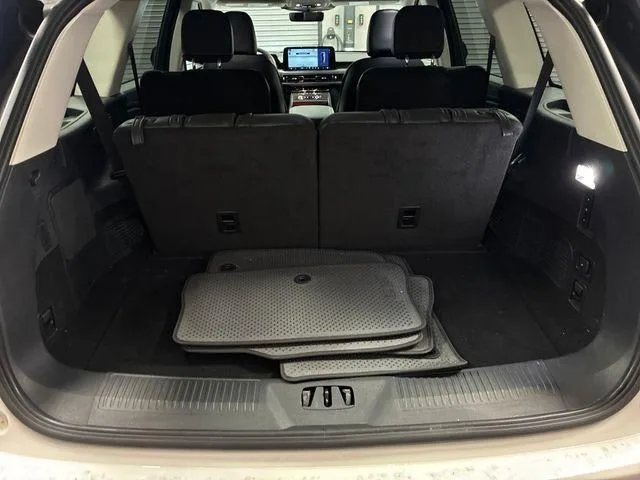 2025 Lincoln Aviator Reserve photo 55