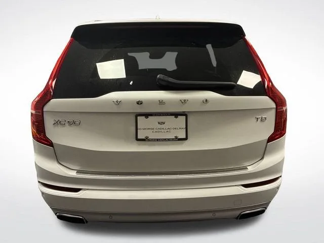 2020 Volvo XC90 Momentum photo 4
