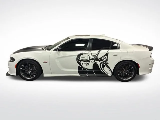 2023 Dodge Charger Scat Pack photo 2
