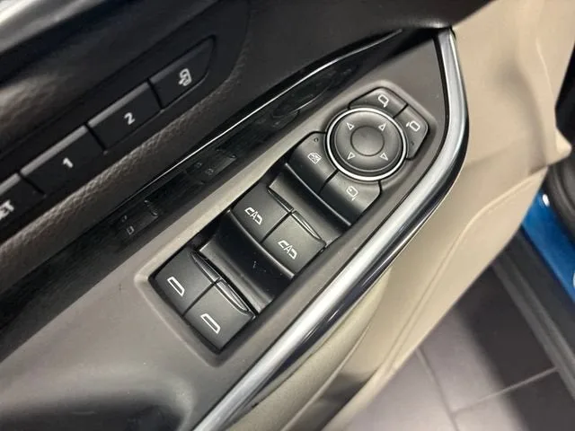 2019 Cadillac XT4 FWD Premium Luxury photo 11