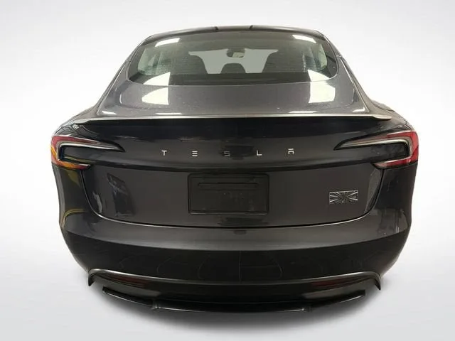 2024 Tesla Model 3 Performance photo 4