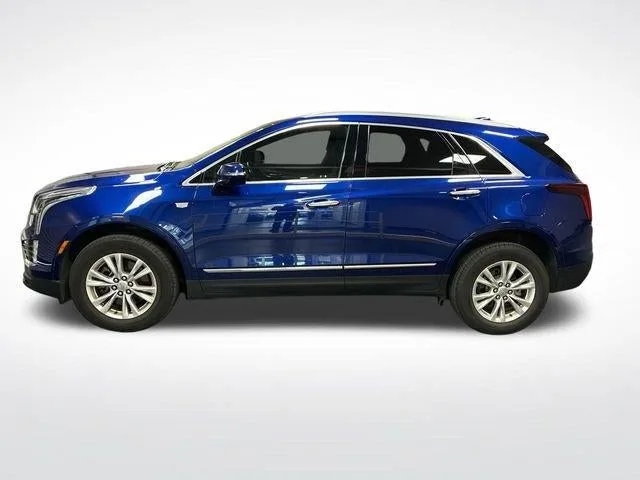 2023 Cadillac XT5 Luxury photo 2