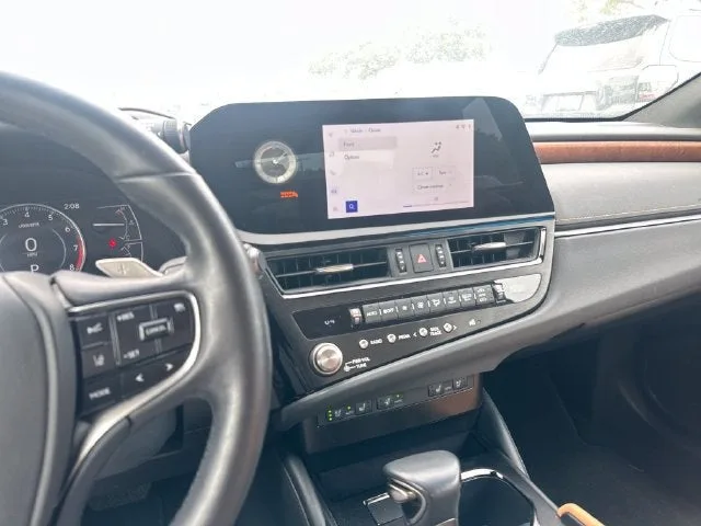 2024 Lexus ES ES 350 photo 18